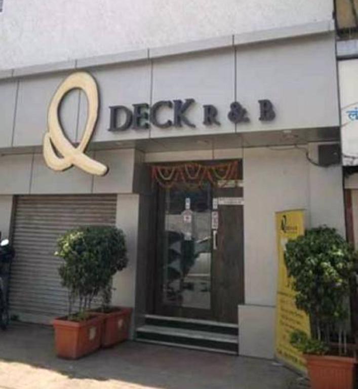 Hotel Q Deck Мумбаи Экстерьер фото